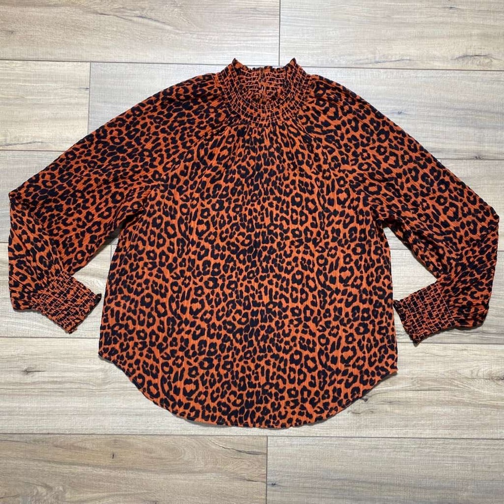 Loft Womens Leopard Print Smocked Long Sleeve‎ Blouse Size M Rust And Black